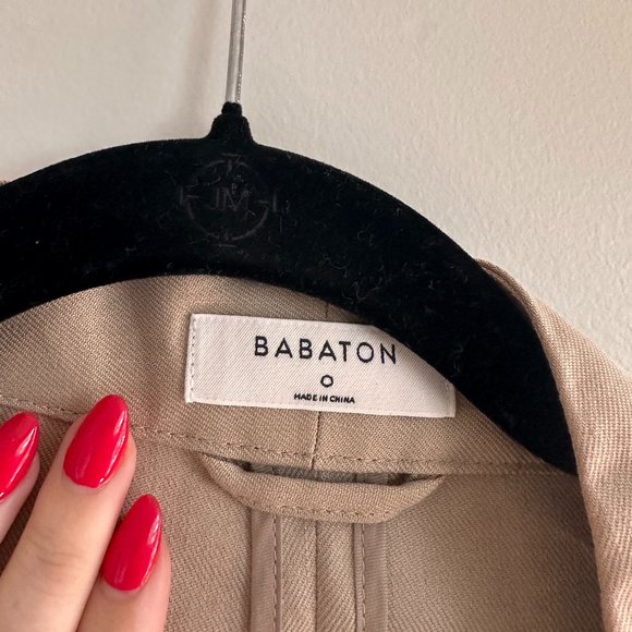 Aritzia | Linen Power Blazer in Trace - Picture 5 of 6